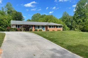 215 Old Mize Rd, Toccoa, GA 30577 - Photo 3