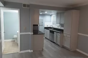 6900 Roswell Rd, Sandy Springs, GA 30328 - Photo 3