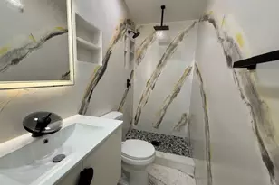 2526 Center St NW, Atlanta, GA 30318 - Photo 15