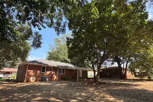 215 Denham St, Thomaston, GA 30286 - Photo 15