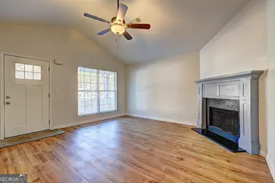 17 Carey Court, Grantville, GA 30220 - Photo 9