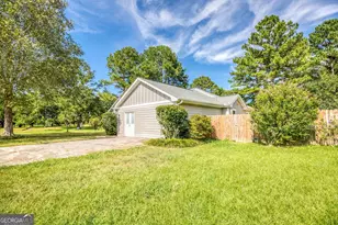 3635 Irvin Dr, Loganville, GA 30052 - Photo 7