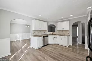 341 Windermere Dr, Loganville, GA 30052 - Photo 13