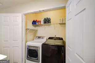 2706 Heathrow Dr, Lawrenceville, GA 30043 - Photo 17