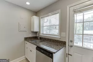 4282 Roswell Rd, Atlanta, GA 30342 - Photo 19