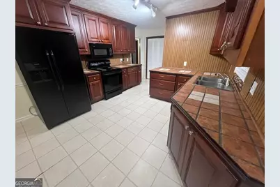 916 Curry Circle, Conyers, GA 30094 - Photo 13