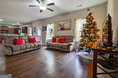 735 Walnut Creek Circle, Pendergrass, GA 30567 - Photo 3