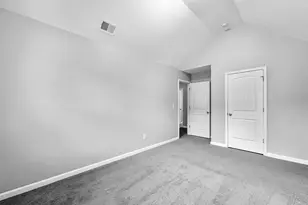 5689 Grande River Rd, Atlanta, GA 30349 - Photo 13