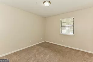 5869 Bobbin Ln, Lithonia, GA 30058 - Photo 11