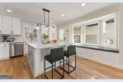 3880 W Cooper Lake Drive SE, Smyrna, GA 30082 - Photo 9