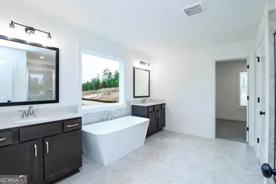 1020 Cottonwood Lane, Loganville, GA 30052 - Photo 13