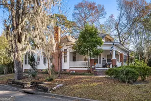 1812 E Gwinnett St, Savannah, GA 31404 - Photo 9