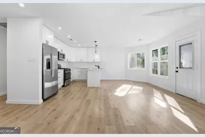 6381 Phillips Creek Drive, Lithonia, GA 30058 - Photo 7