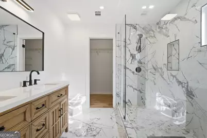 6381 Phillips Creek Drive, Lithonia, GA 30058 - Photo 15