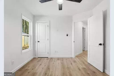 6381 Phillips Creek Drive, Lithonia, GA 30058 - Photo 11