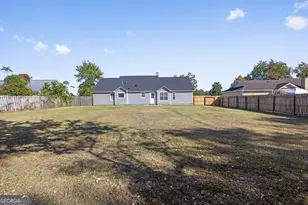 3917 Brookfield Dr, Valdosta, GA 31605 - Photo 37