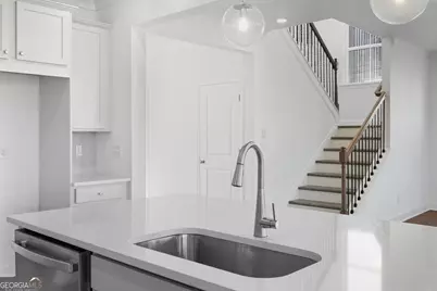 8740 Stratford Oaks Avenue, Ball Ground, GA 30107 - Photo 5