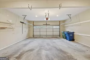 37 Plantation Dr NE, Atlanta, GA 30324 - Photo 33