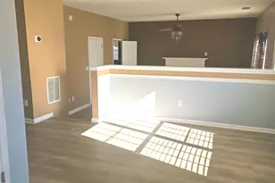 1278 Labrador Ln, Riverdale, GA 30296 - Photo 5