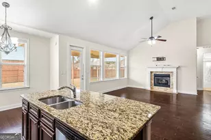 131 Savannah Ln, Bonaire, GA 31005 - Photo 7