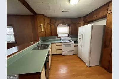 104 S 4th Street, Cochran, GA 31014 - Photo 11