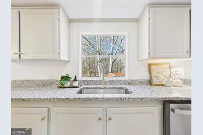 1669 Henderson Road, Macon, GA 31217 - Photo 13