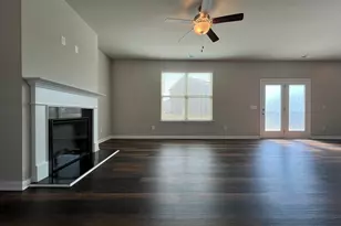 204 Cornwell Wy, Calhoun, GA 30701 - Photo 5