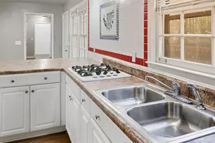 904 Abingdon Ct, Stone Mountain, GA 30083 - Photo 13