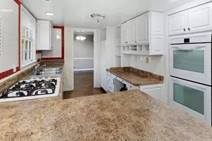 904 Abingdon Ct, Stone Mountain, GA 30083 - Photo 15