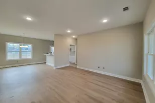 301 Keystone Dr, Statesboro, GA 30458 - Photo 3