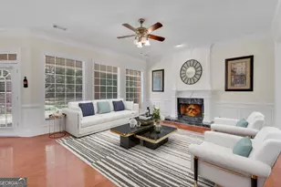 8225 7 Oaks Dr, Jonesboro, GA 30236 - Photo 13