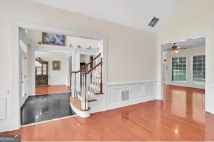 8225 7 Oaks Dr, Jonesboro, GA 30236 - Photo 9