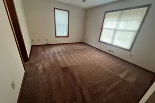 982 Locust Dr NE, Conyers, GA 30012 - Photo 9