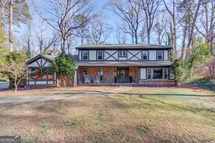 200 Spalding Cir NE, Sandy Springs, GA 30328 - Photo 1