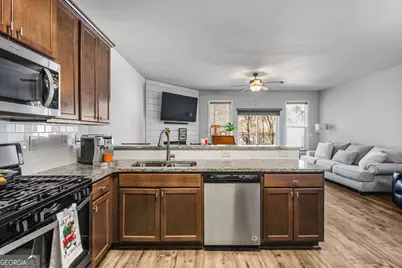 4765 Beacon Ridge Lane, Flowery Branch, GA 30542 - Photo 9