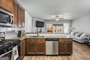 4765 Beacon Ridge Ln, Flowery Branch, GA 30542 - Photo 9