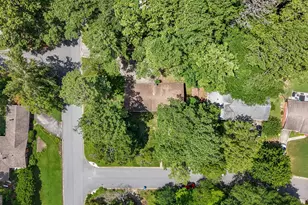 124 Hickory Dr, Peachtree City, GA 30269 - Photo 29