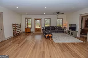 580 I B Howard Rd, Williamson, GA 30292 - Photo 7