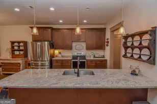 580 I B Howard Rd, Williamson, GA 30292 - Photo 17