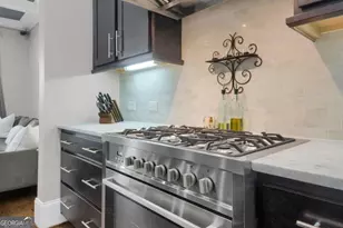 328 Brownstones Cir NE, Atlanta, GA 30312 - Photo 5