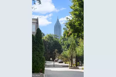 328 Brownstones Circle NE, Atlanta, GA 30312 - Photo 47