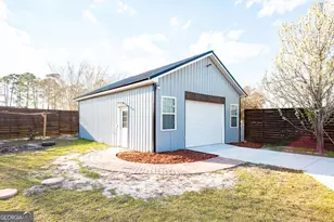 109 Diane Dr, Waycross, GA 31503 - Photo 17