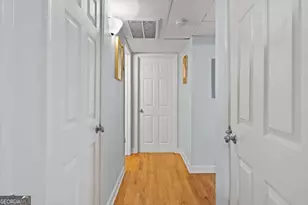 5400 Roswell Rd, Sandy Springs, GA 30342 - Photo 13