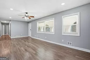 2419 Greenway Dr, Decatur, GA 30035 - Photo 5