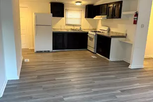 53 Poole Cir, Ellenwood, GA 30294 - Photo 3