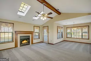 180 Monmouth Dr, Fayetteville, GA 30214 - Photo 3