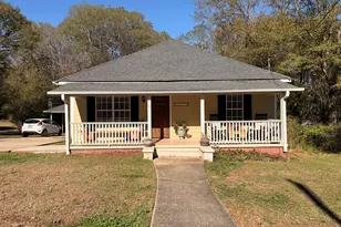 1518 Brownwood Ave, Lagrange, GA 30240 - Photo 1