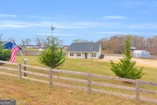 5177 Sandy Cross Rd, Carnesville, GA 30521 - Photo 9