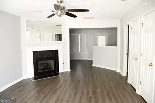 4612 Grand Central Pkwy, Decatur, GA 30035 - Photo 3