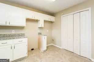 308 Barr Cir, Rex, GA 30273 - Photo 5